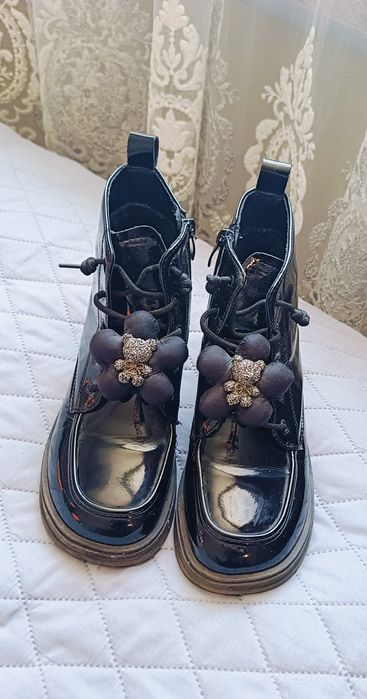 Ботінки холодна осінь