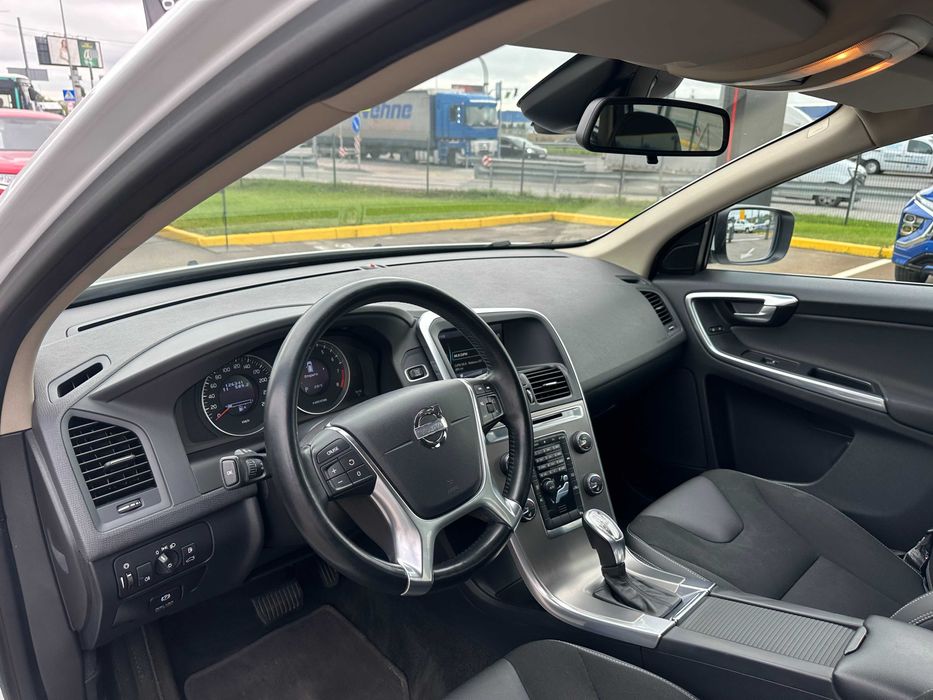 Volvo XC60  2012