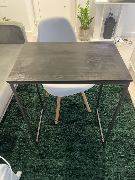 Secretaria e cadeira