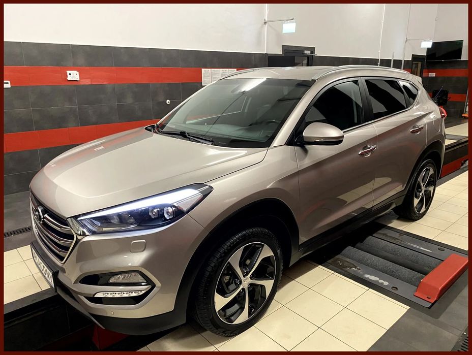 Hyundai Tucson 1.6 T  o mocy 177 KM Xenon Led Nawigacja Kamera Cofania Skóry  Podg.F.