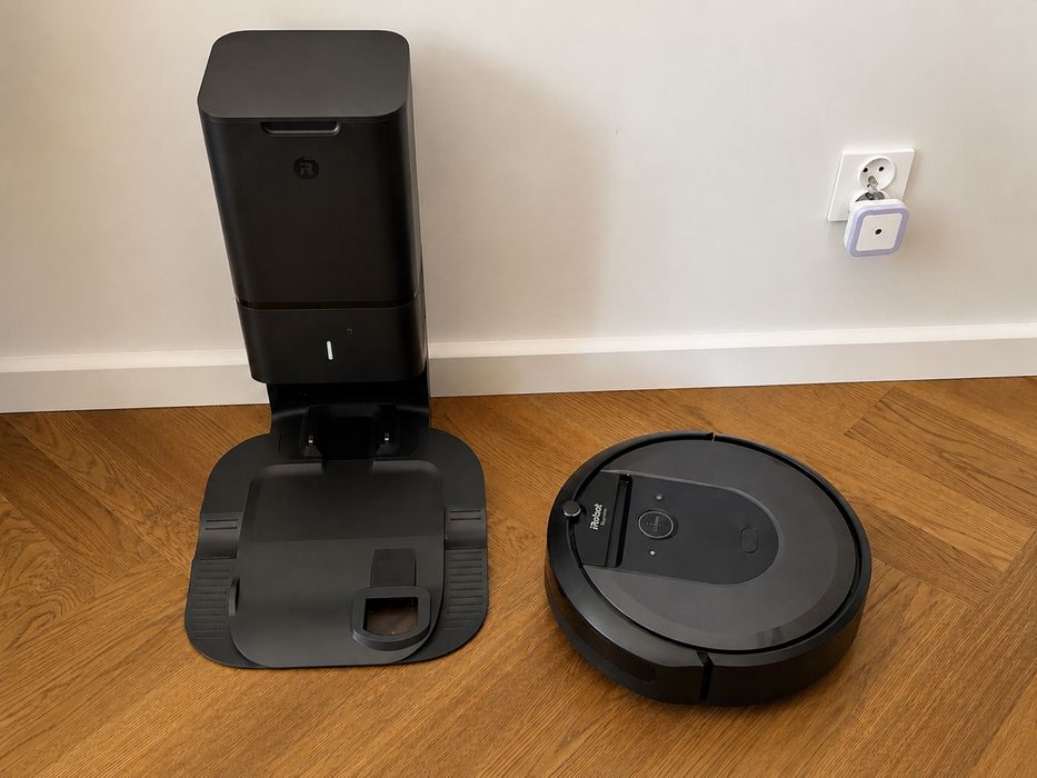 iRobot Roomba i7+ + Clean Base + Virtual Wall | Zadbana