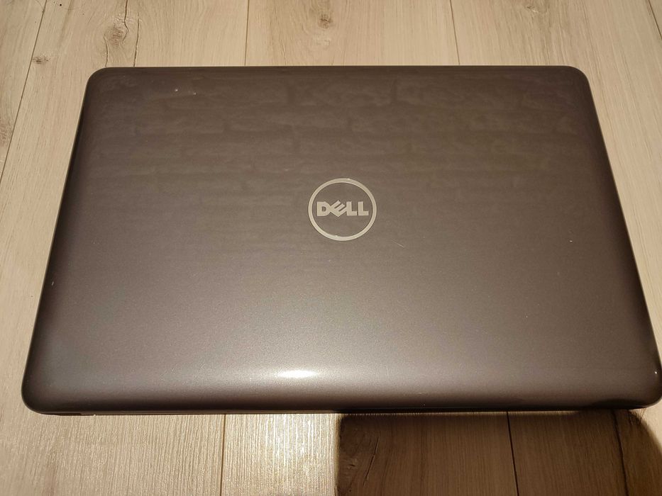Szybki Dell 17,3" | i3 | 8GB DDR4 | SSD+HDD | Radeon 4GB | Win10 | Office