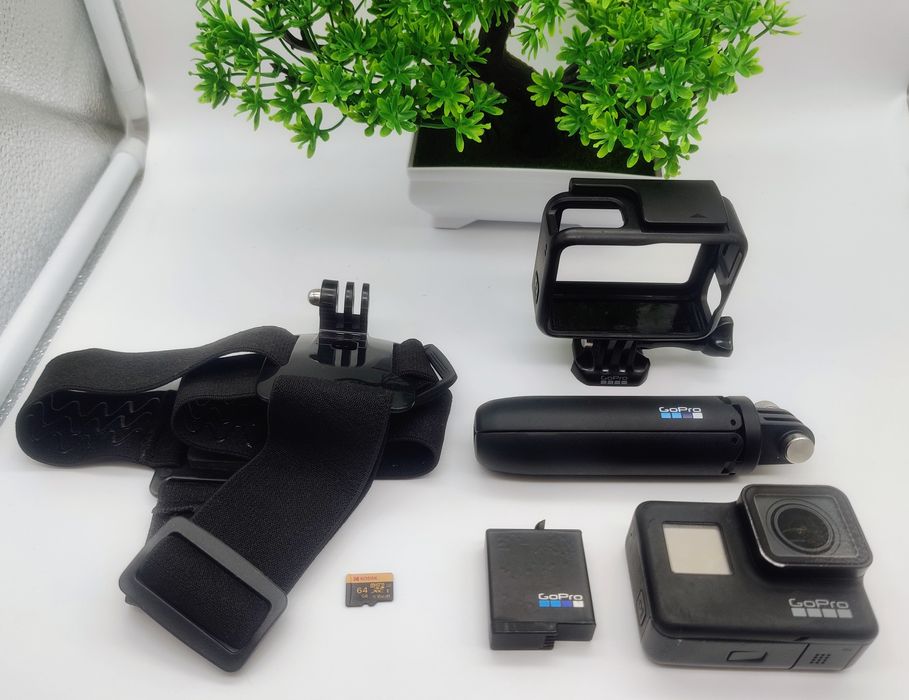 GoPro 7 Black (відео 4K) + оригінальний комплект кріпленя єкшн зйомка