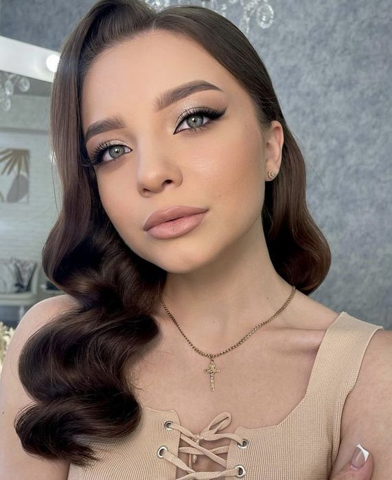 Makijaż / make up / fryzura / upięcie / loki / fale