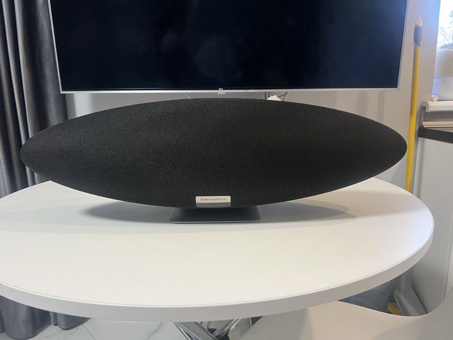 Портативная колонка Bowers&Wilkins Zeppelin 2021