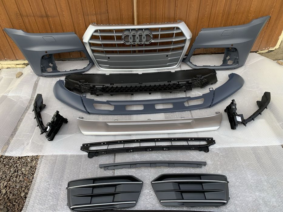 Скло фари Audi Q5 2017 2020