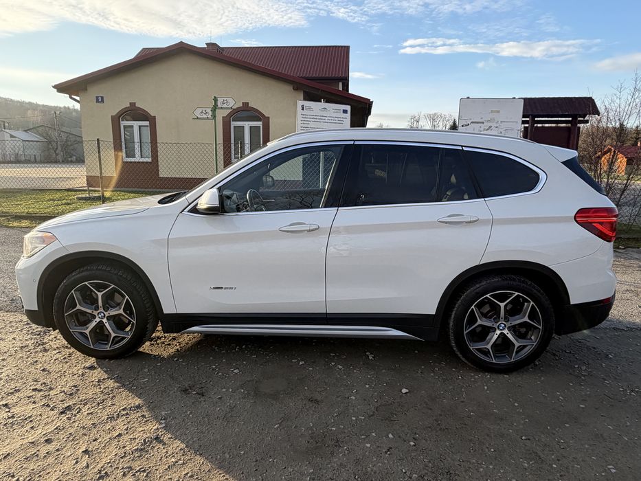 BMW x1 2016.r xDrive 2.0