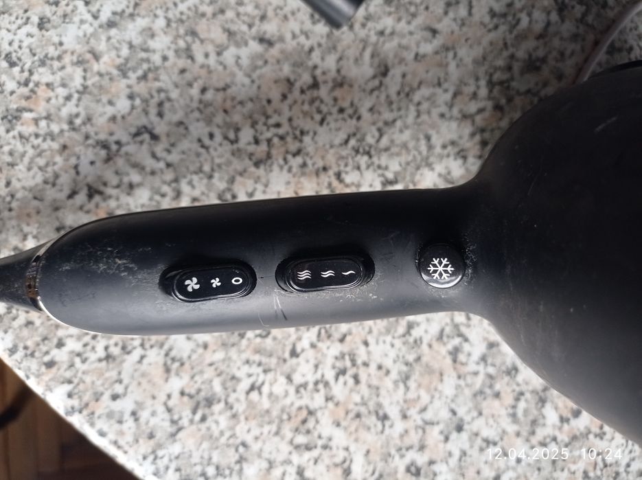 Продам фен для волос.