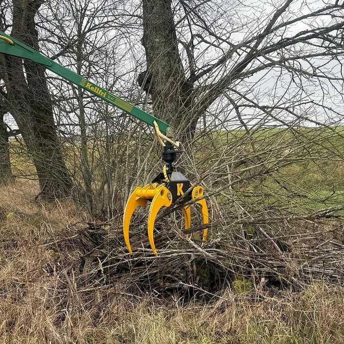 Chwytak do gałęzi z wężem hydraulicznym i śrubą / Kellfri ;)