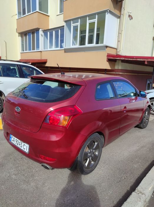 Kia ceed 1.6 2010