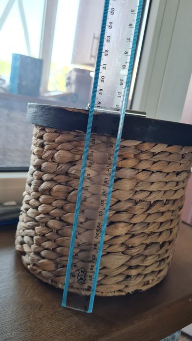 Плетений кошик з кришкою