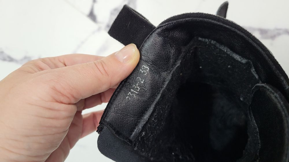 Зимние женские ботинки