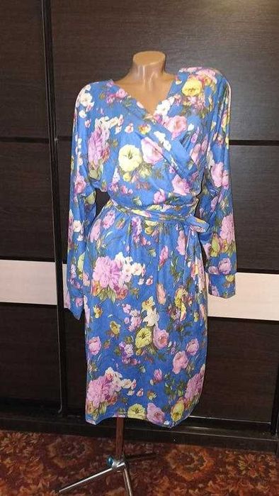 Бесподобное платье на шикарную красотку ткань под замш большой р 54-56