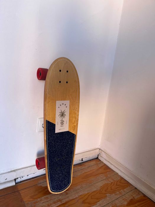 Skateboard / Skate novo Yamba