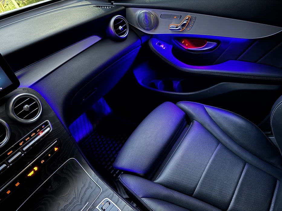 Mercedes Benz  4 matic Glc 300 COUPE 2020 рест full
