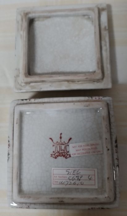 Caixa em porcelana 1897 United Wilson