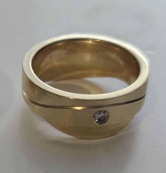 Pierścionek obrączka złota próba 585  + diament 0,05ct