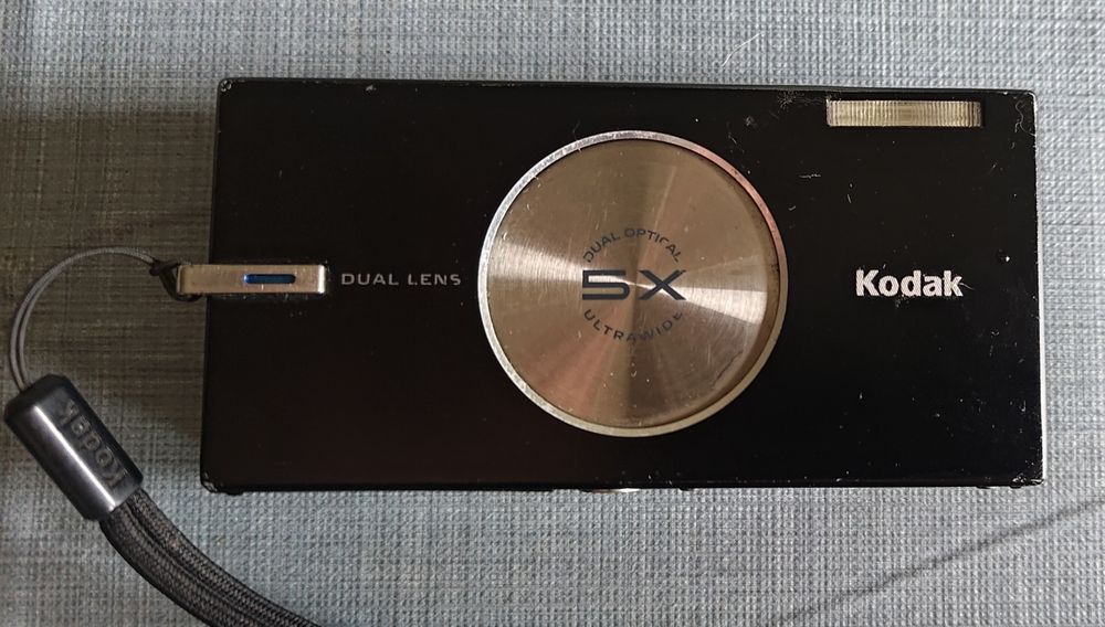 Kodak Easyshare V570 Dual Lens czytaj opis