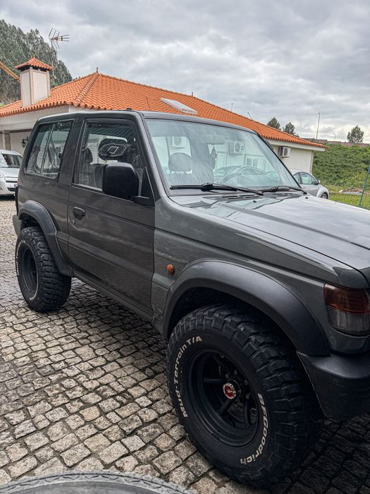 Mitsubishi Pajero 2.5
