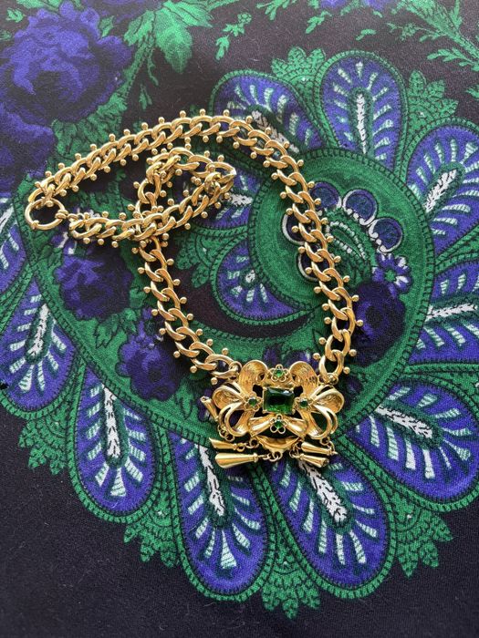 Réplica Jóia Tradicional Antiga