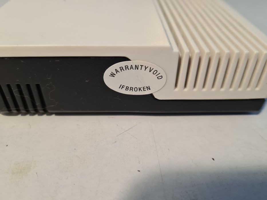 Маршрутизатор Switch  TP- Link TL-R402M 4 - порт