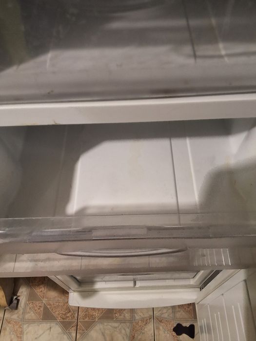 Продам морозилку атлант 260 л