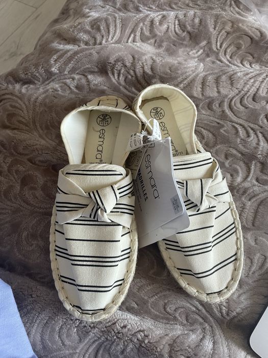 Сандалі, еспандрільї