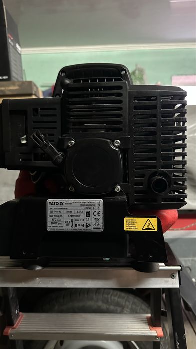 Продам генератор YATO 800Вт