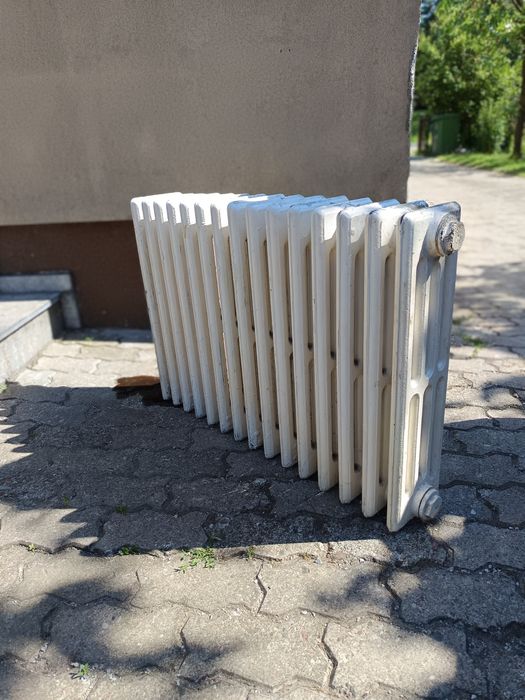 Grzejniki żeliwne czterokanałowe