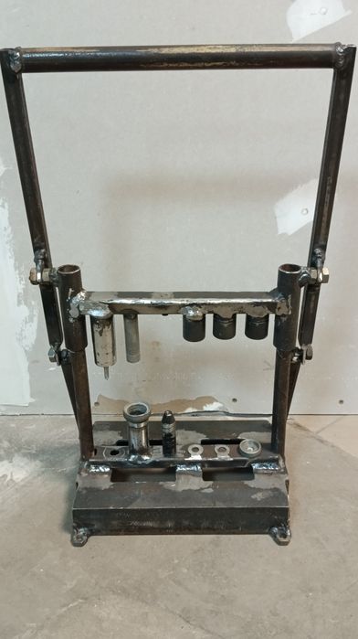 Станок для релоудінгу 12к.