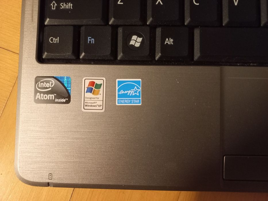 Notebook acer  z akcesoriami