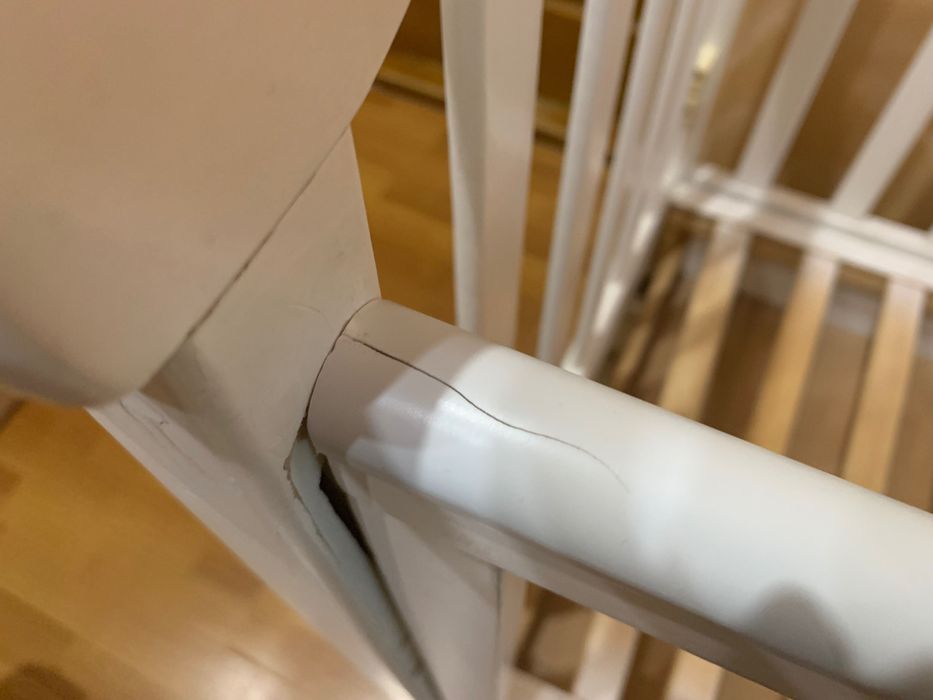 Дитяче ліжечко деревʼяне біле