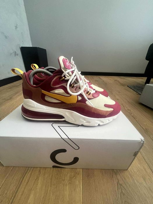 Buty Nike Air Max 270 React Noble red/Dark Sulfur rozmiar 39