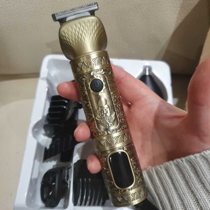 Maszynka Do Strzyżenia Włosów, Brody i Ciała 7W1 Trymer + Golarka