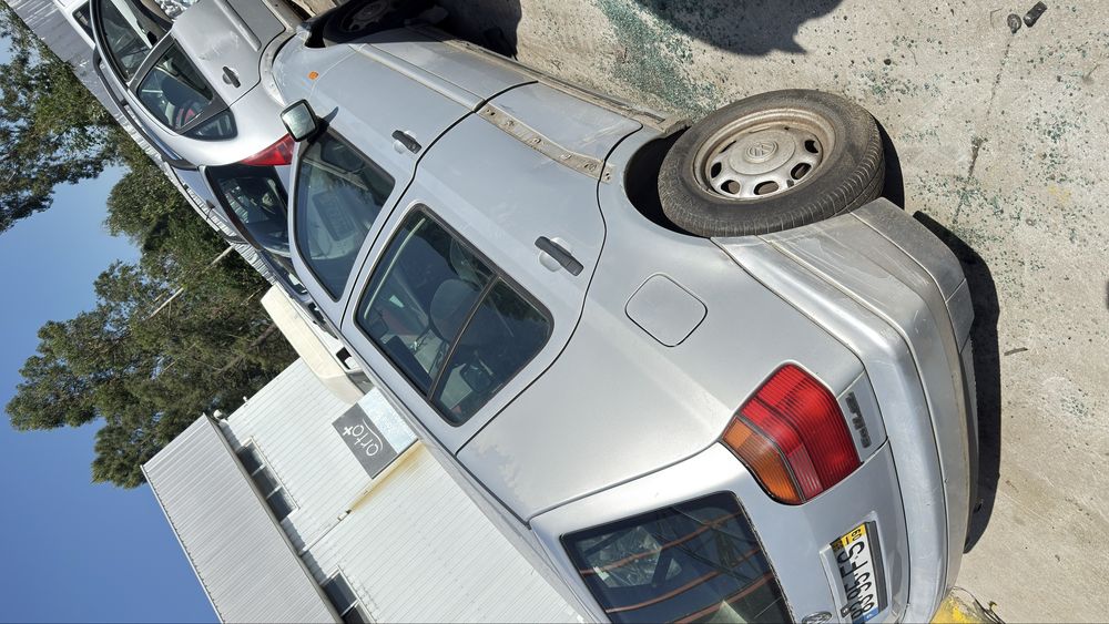 Vw GOLF III 1.4  Gasolina ano 96 viatura totalmente disponível para peças