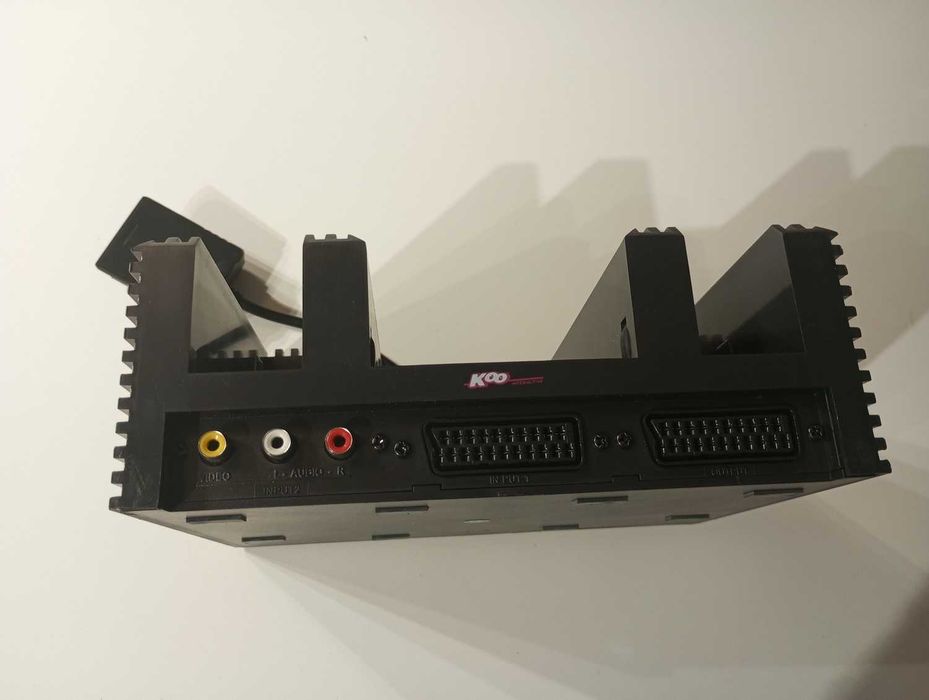 Koo Multistand 6 in 1 vertikal stand multitap remote control PS2 Playstation 2 compatible