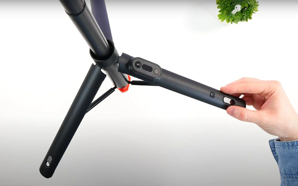 Комбінований фото-відео трипод Xiaomi Mi (дист.Bluetooth управління)