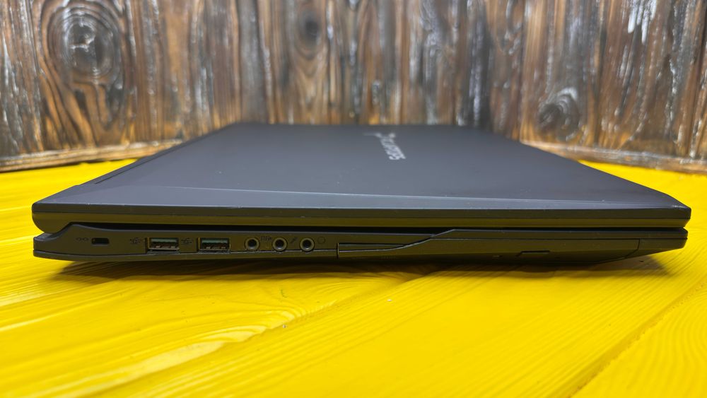 Супер Ціна! Ноутбук Для Роботи і Ігор Clevo N170RD1 /17"/GTX 960M 2 GB