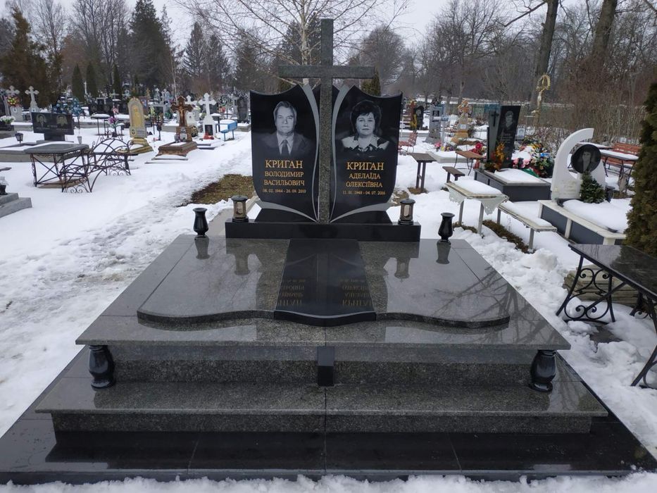 Виготовлення памʼятників під ключ