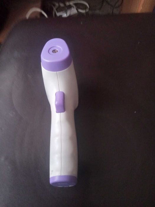 Medyczny cyfrowy temometr czołowy nowy