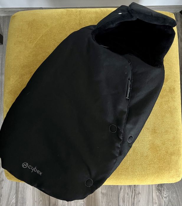 Sprzedam otulacz do fotelika Cybex