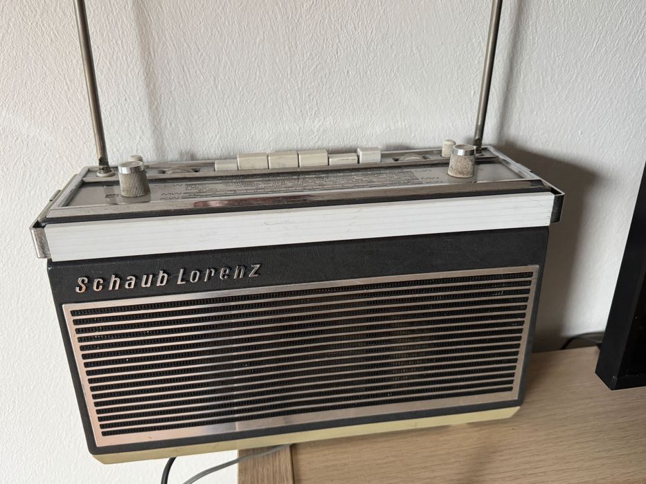 Радиоприёмник Schaub Lorenz Touring 70