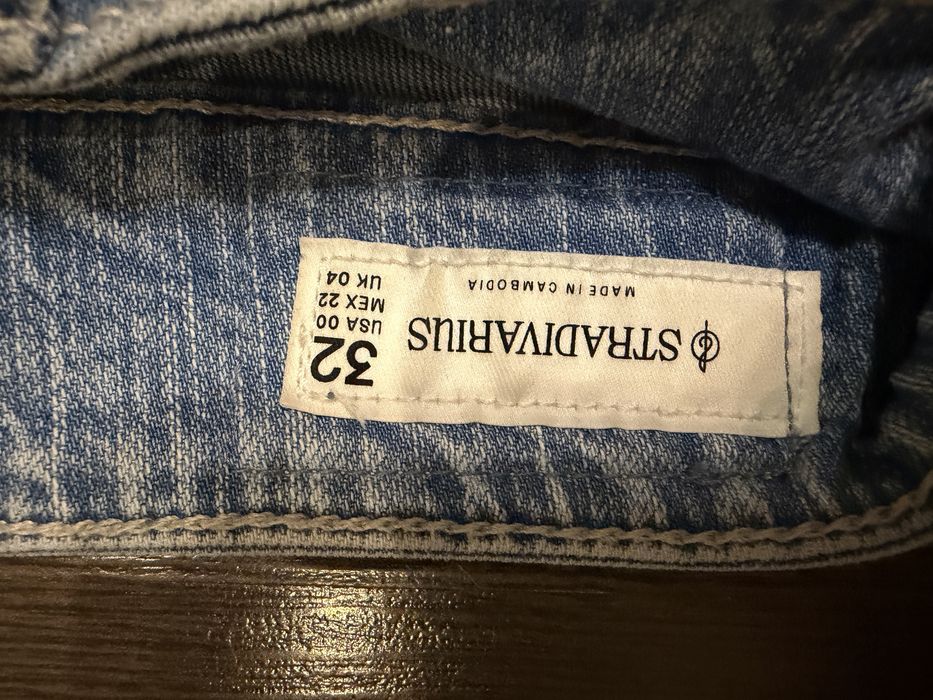 Жіночі джинси Stradivarius bootcut