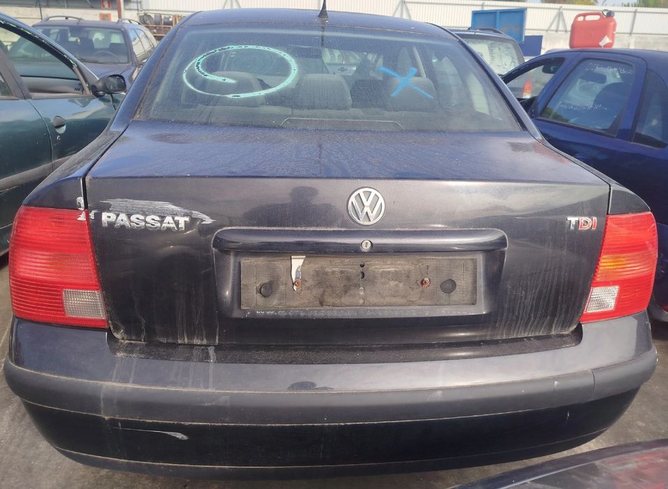 Para peças VOLKSWAGEN Passat (3B2)