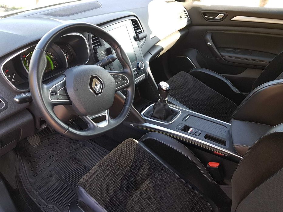 Vendo viatura Renault Megane 1.5 dci 110cv Intense Ano 2016