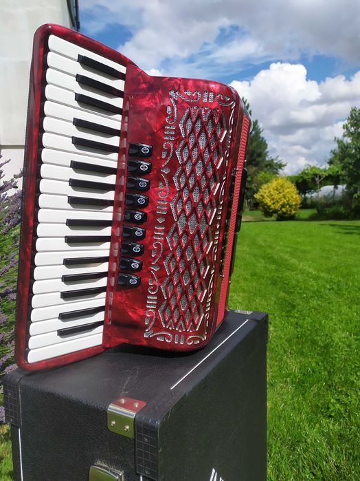 Akordeon Borsini 96 bas 4-chórowy, stan fabryczny