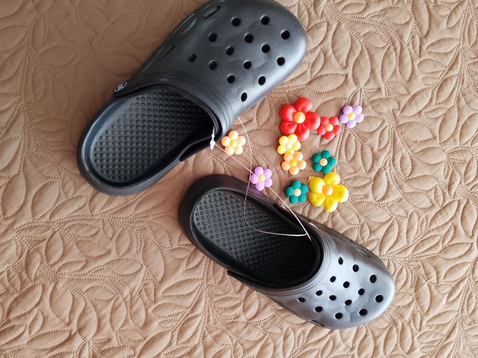Klapki a'la croksy