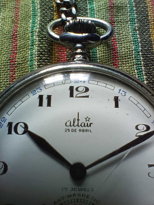 Relógio de bolso Altair 25 de Abril