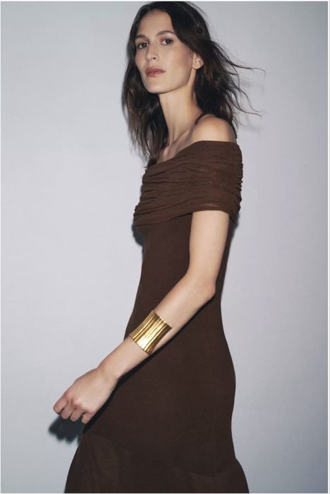 Популярна сукня Zara