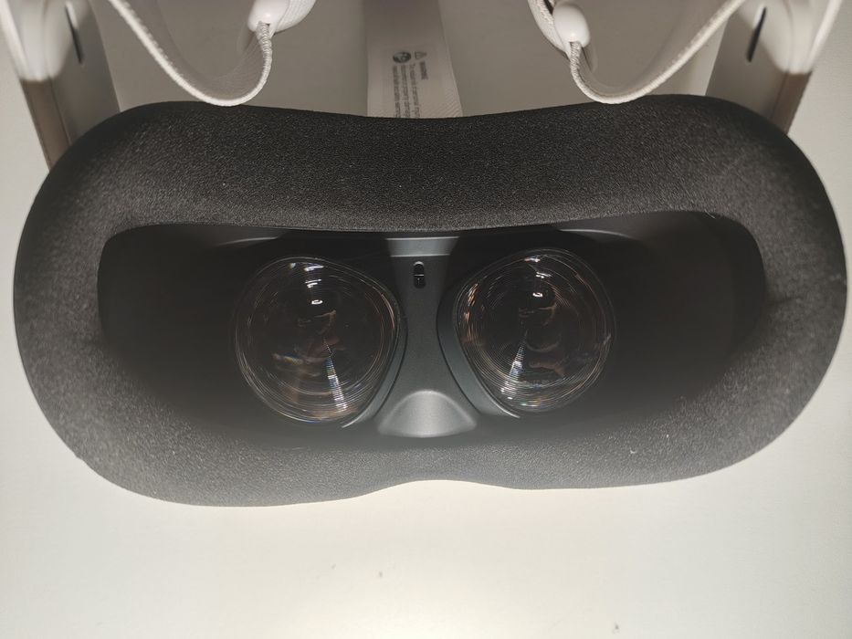 Як нові. Гарантія. Окуляри віртуальної реальності Meta Quest 2 256GB